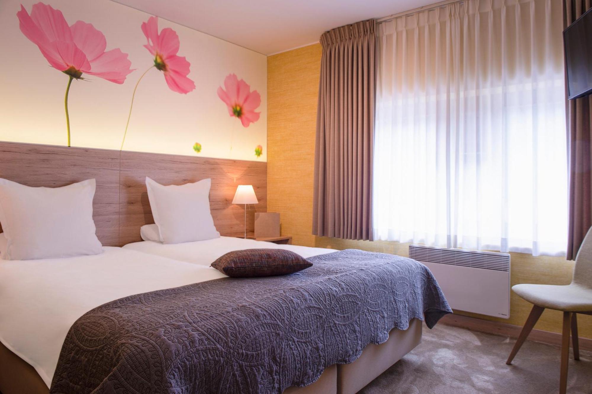Hostellerie Du Peiffeschof, The Originals Relais آرلون المظهر الخارجي الصورة