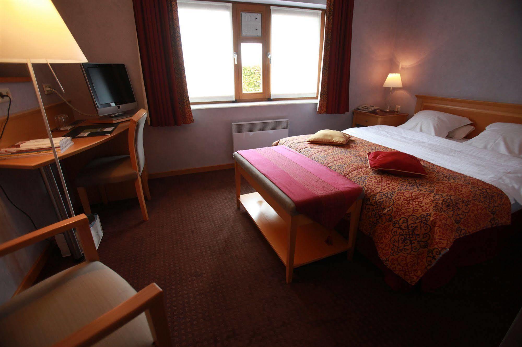 Hostellerie Du Peiffeschof, The Originals Relais آرلون المظهر الخارجي الصورة